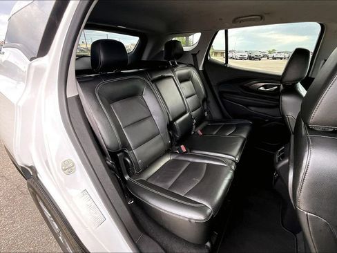 Used 2024 GMC Terrain SLT AWD/4WD image 37