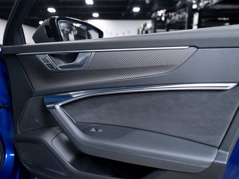 Used 2023 Audi RS 6 image 56