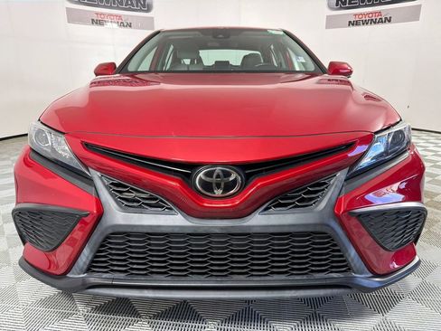 Used 2021 Toyota Camry SE image 8