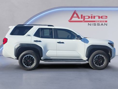 Used 2025 Toyota 4Runner 4WD image 6
