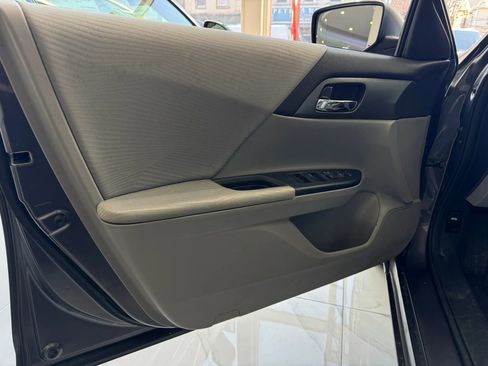 Used 2015 Honda Accord LX image 11