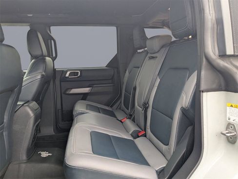 Used 2022 Ford Bronco Outer Banks image 13