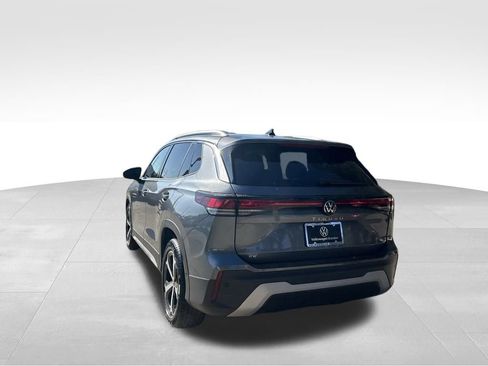 New 2026 Volkswagen Tiguan SE image 6