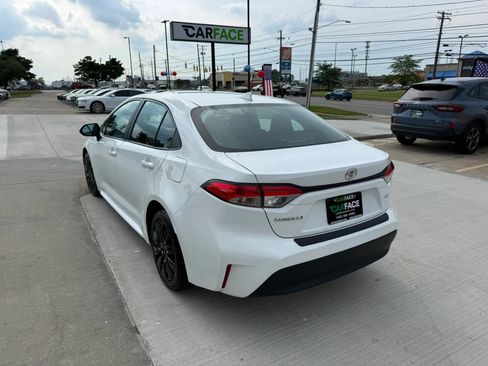 Used 2023 Toyota Corolla LE FWD image 8