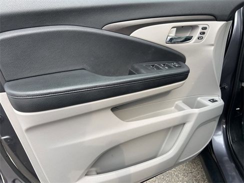 Used 2019 Honda Pilot EX-L image 24
