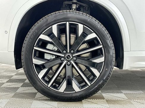New 2025 Volvo XC90 B6 Plus w/ Protection Package Premier image 31