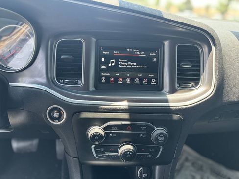 Used 2021 Dodge Charger SXT w/ Leather Interior Group RWD image 12