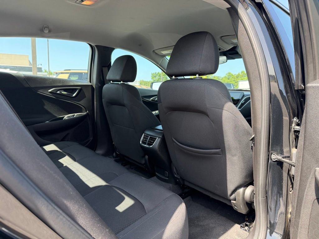 Used 2025 Chevrolet Malibu LT FWD image 29
