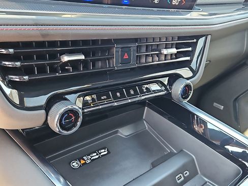 Used 2025 Chevrolet Tahoe RST w/ RST Capability Package AWD/4WD image 17