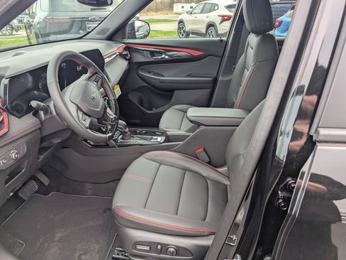 New 2026 Chevrolet TrailBlazer RS w/ Convenience Package FWD image 13