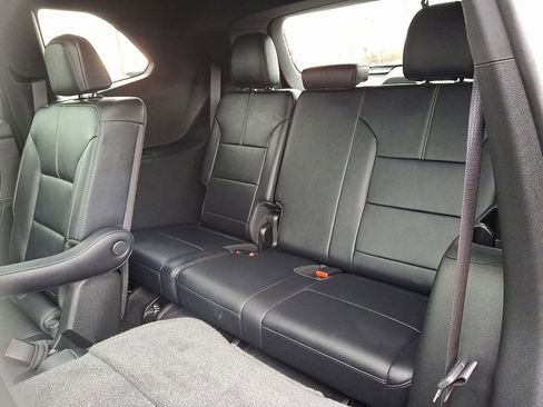 Used 2025 GMC Acadia Elevation w/ Elevation Premium Package image 10