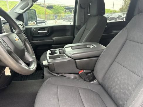 Used 2022 Chevrolet Silverado 2500 Custom AWD/4WD image 5