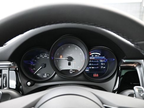Certified 2026 Porsche Macan S AWD/4WD image 7
