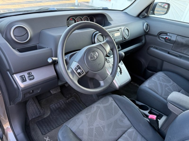 Used 2013 Scion xB FWD image 12