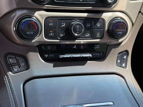 Used 2018 GMC Yukon XL Denali w/ Denali Ultimate Package AWD/4WD image 28