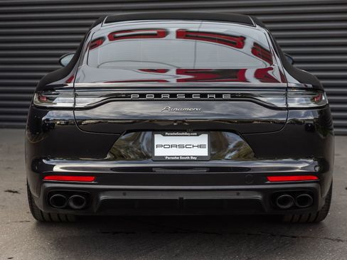 Certified 2023 Porsche Panamera Platinum Edition image 8