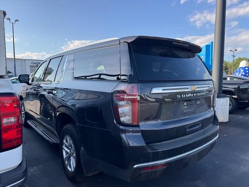 Used 2022 Chevrolet Suburban LS AWD/4WD image 7