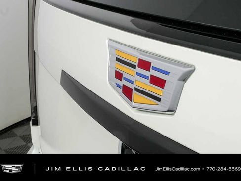 Certified 2025 Cadillac Escalade ESV Sport Platinum AWD/4WD image 41