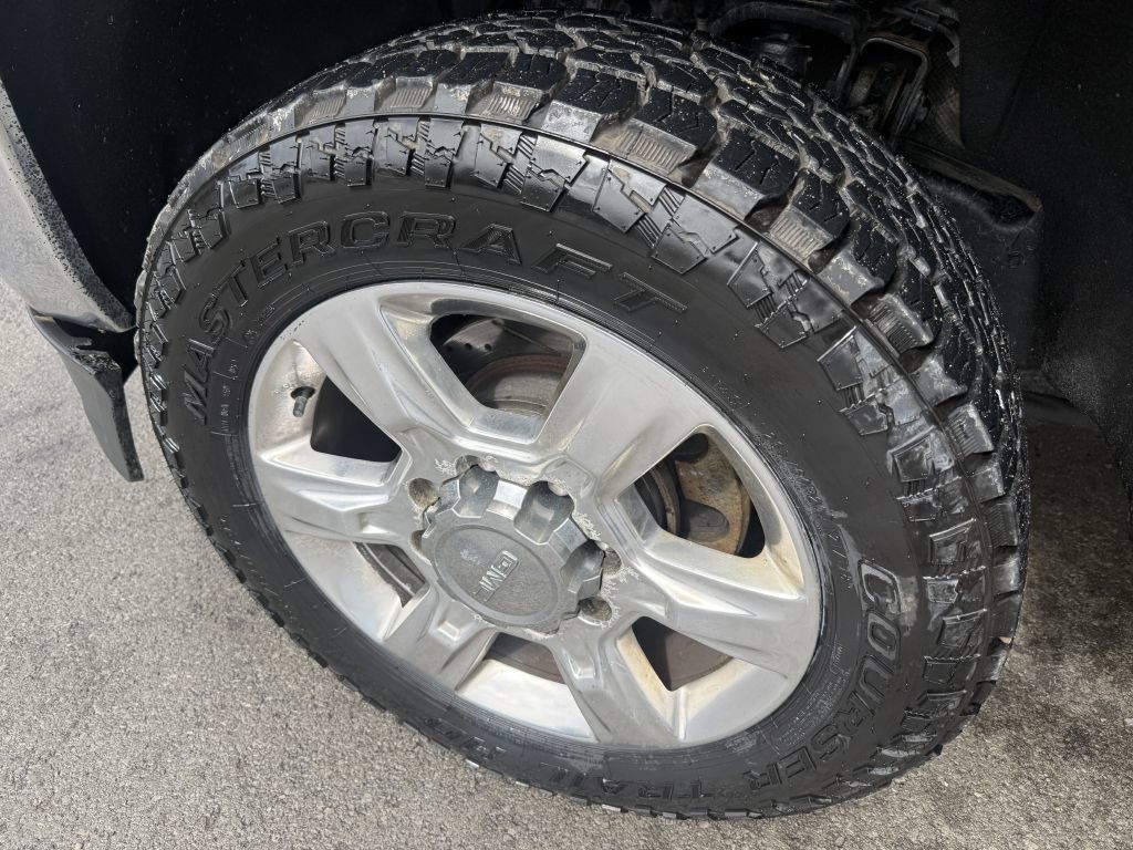 Used 2017 GMC Sierra 2500 SLT AWD/4WD image 21