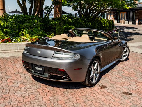 Used 2016 Aston Martin V8 Vantage S RWD image 50