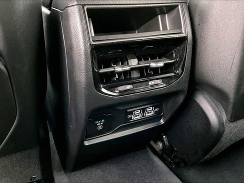 Used 2023 Jeep Grand Cherokee Altitude AWD/4WD image 10