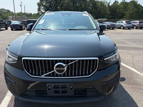 Used 2025 Volvo XC40 B5 Core AWD/4WD image 8