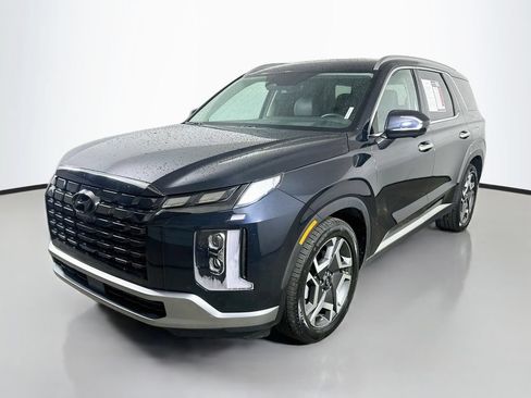 Used 2024 Hyundai Palisade Limited AWD/4WD image 3