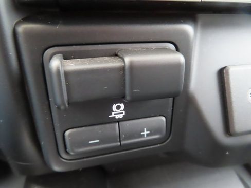 Used 2020 Chevrolet Silverado 3500 High Country w/ Z71 Off-Road Package image 35