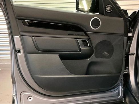 Certified 2025 Land Rover Discovery S image 26