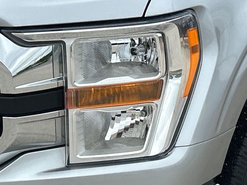 Used 2021 Ford F150 XLT w/ Max Trailer Tow Package image 4