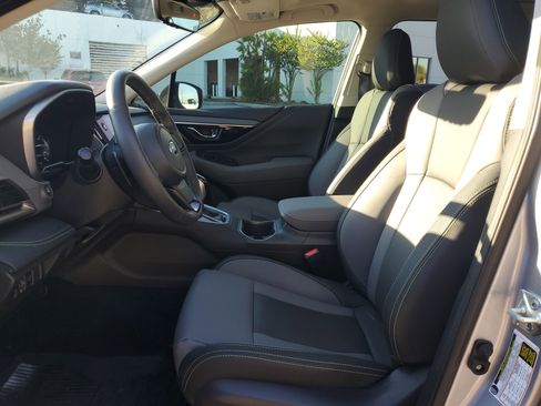 Used 2025 Subaru Outback Onyx Edition XT image 25