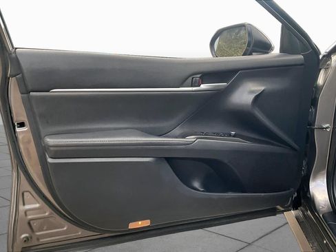 Used 2023 Toyota Camry XLE w/ Navigation Package FWD image 19