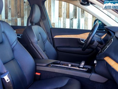 Used 2021 Volvo XC90 T8 Inscription Expression w/ Advanced Package image 21