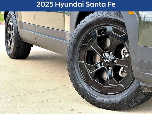 Used 2025 Hyundai Santa Fe XRT AWD/4WD image 2