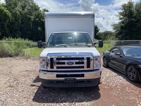Used 2023 Ford E-450 and Econoline 450 Super Duty w/ Power Windows & Locks Group RWD image 2