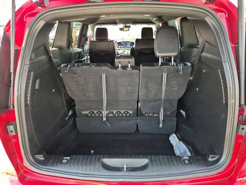 Used 2025 Chrysler Pacifica Select FWD image 28