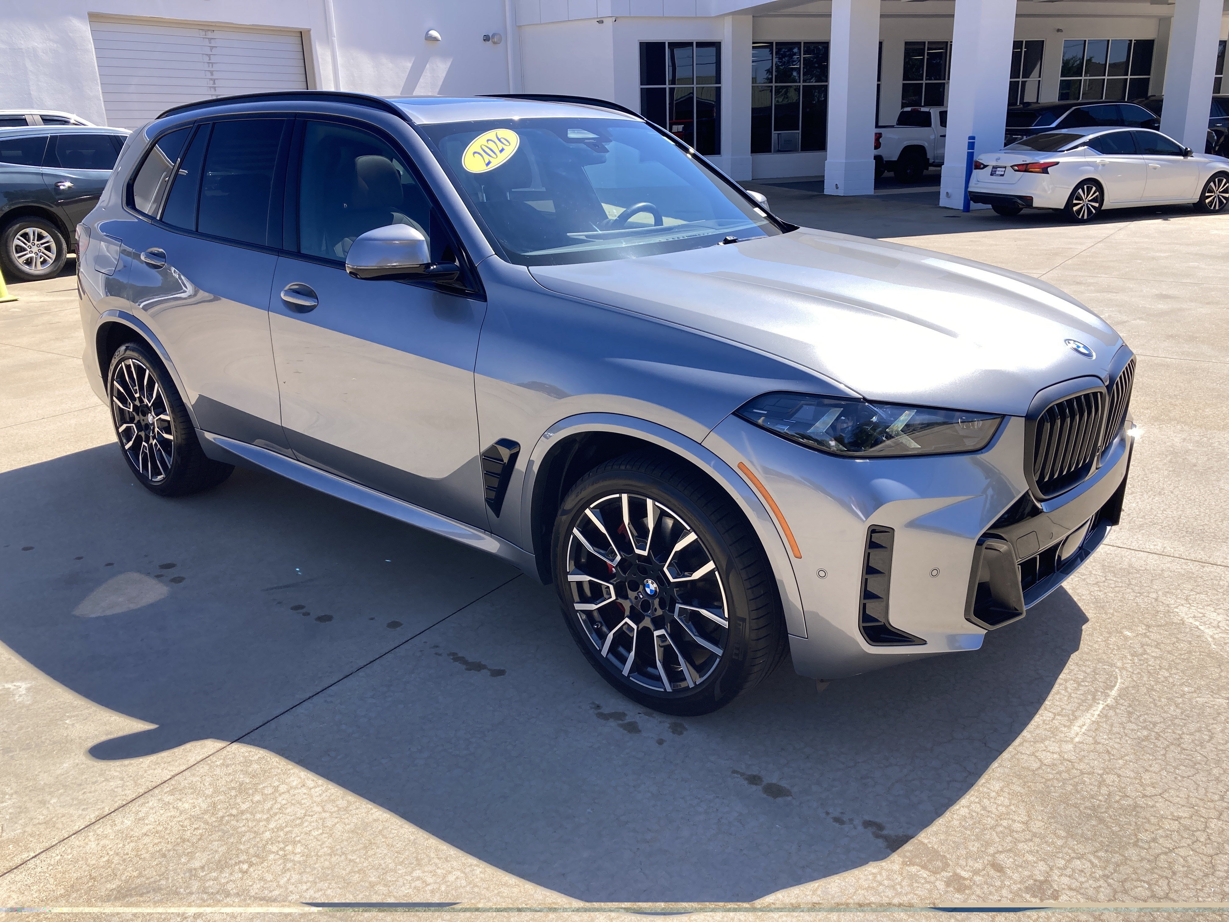 Used 2026 BMW X5 xDrive40i AWD/4WD image 3