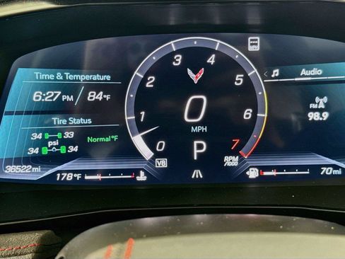 Used 2023 Chevrolet Corvette Stingray Premium Conv w/ Z51 Performance Package RWD image 11