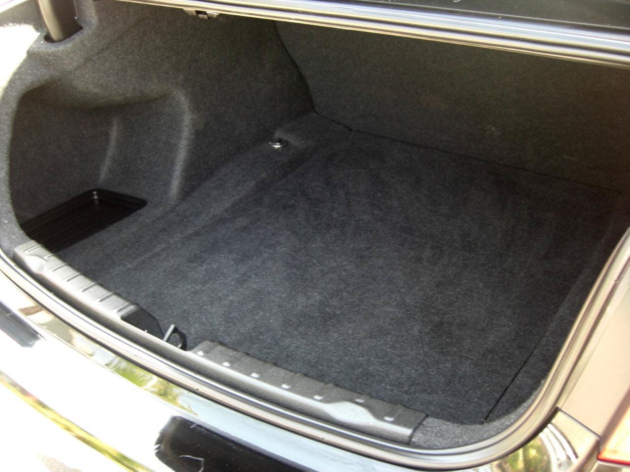 Used 2014 BMW 320i Sedan RWD image 12
