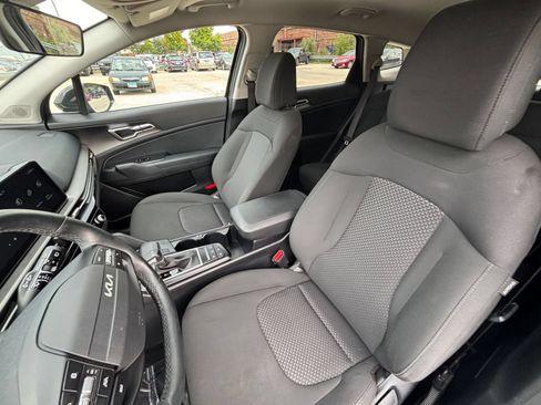 Used 2026 Kia Sportage LX FWD image 35
