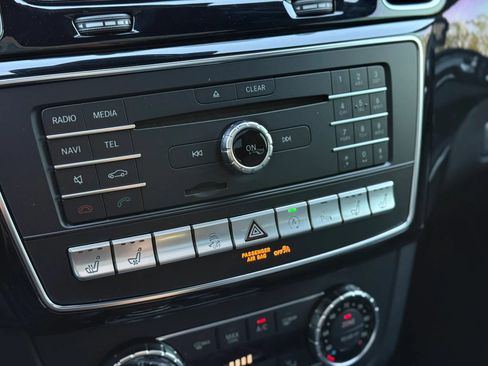 Used 2019 Mercedes-Benz GLS 550 4MATIC image 32