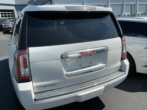 Used 2017 GMC Yukon Denali w/ Open Road Package AWD/4WD image 5