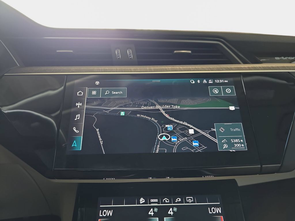 Used 2024 Audi Q8 e-tron Premium Plus AWD/4WD image 18