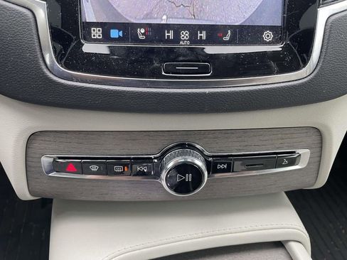 Used 2023 Volvo XC90 B6 Ultimate image 39