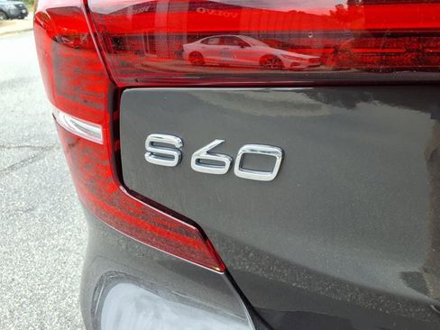 Certified 2025 Volvo S60 B5 Plus image 5