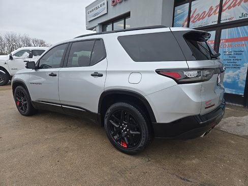 Used 2021 Chevrolet Traverse Premier w/ Redline Edition image 6