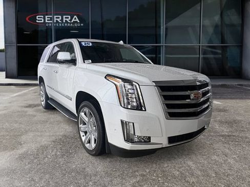 Used 2020 Cadillac Escalade Luxury AWD/4WD image 5