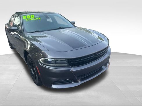 Used 2017 Dodge Charger SXT RWD image 40
