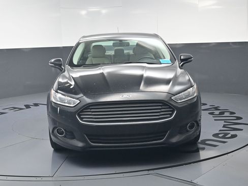 Used 2016 Ford Fusion Titanium FWD image 5