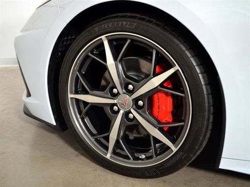 Used 2024 Chevrolet Corvette Stingray Premium Cpe w/ 3LT image 8